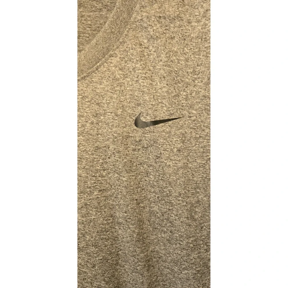 The Nike Tee Shirt Men's Size 2XL Gray Activewear Short Sleeve Gym‎ NWTS